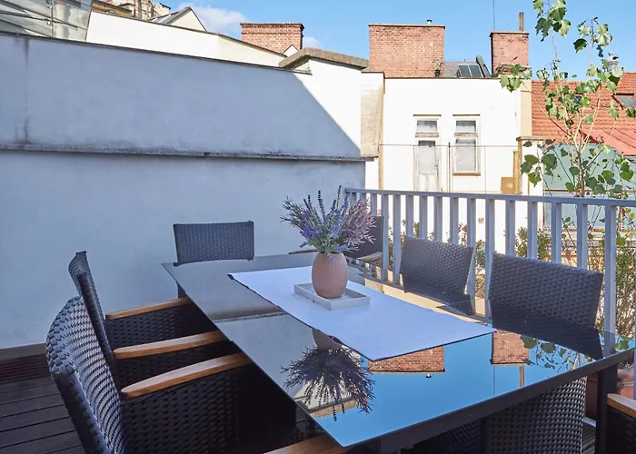 Zatecka - Terrace In The Old Town Prága