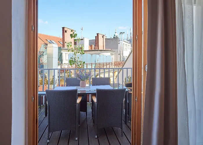 Zatecka - Terrace In The Old Town *